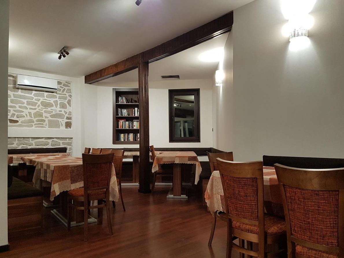 Trifon Zarezan Family Hotel 글라바타르트시 외부 사진