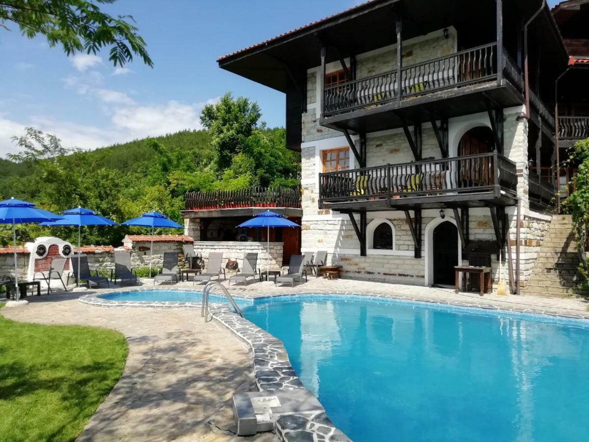 Trifon Zarezan Family Hotel 글라바타르트시 외부 사진